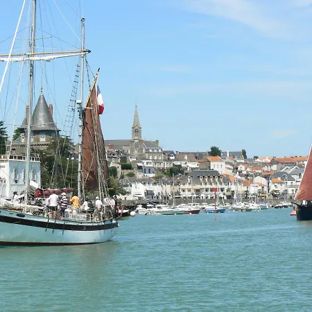 Apartment Face Pour 4 Personnes *